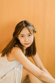 客厅乱H伦亲女小说